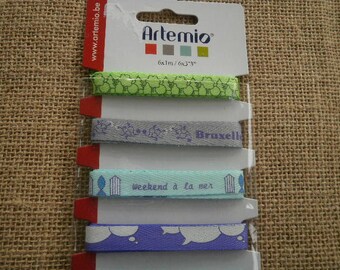 Assortiment de 6 x1 mètre de ruban  thème "Bruxelles " , coloris bleu , violet , vert et blanc , largeur 11 mm