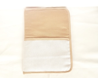 Health book protector to embroider in cross stitch, beige knitted mesh