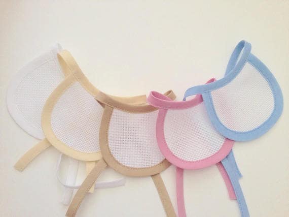 Bib for cuddly toy doll to embroider in cross stitch, 9 cm, color of your choice