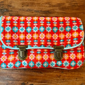 Pochette/ trousse fermoir cartable