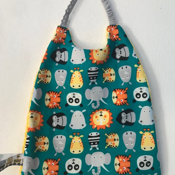 Elasticated bib sponge and cotton motifs "jungle animals"