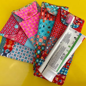Pochette à  brosse à dents, à couverts imperméable et lavable