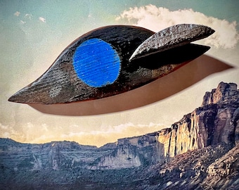 Vaisseau spatial OVNI soucoupe volante peint à la main artisanal Art mural ou sur table science-fiction extraterrestre vaisseau spatial extraterrestre