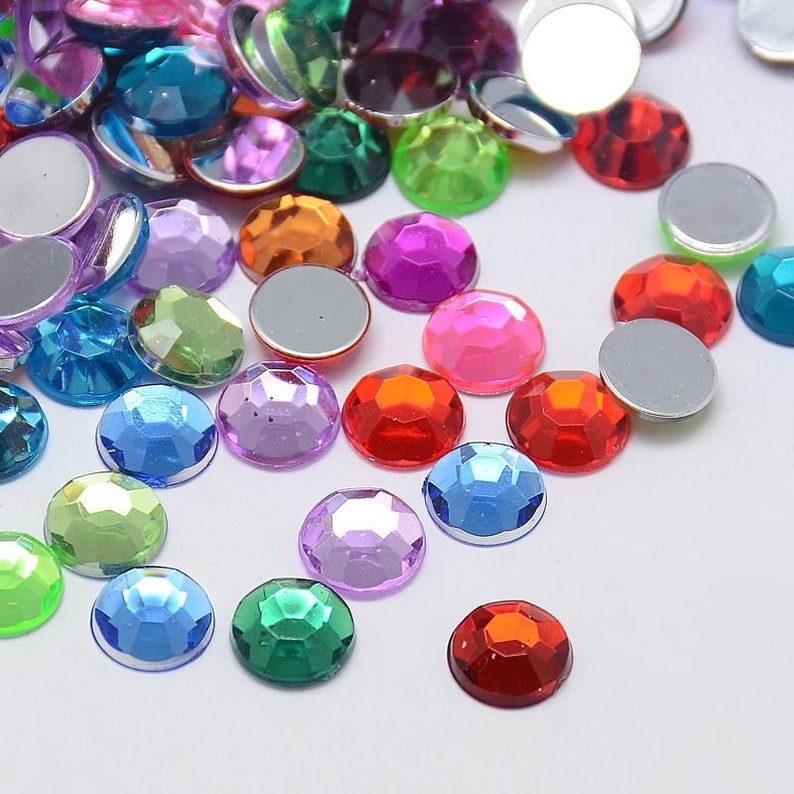 Sachet de 30 perles cabochons a facettes à coller acrylique multicolore 12x3,5mm image 1