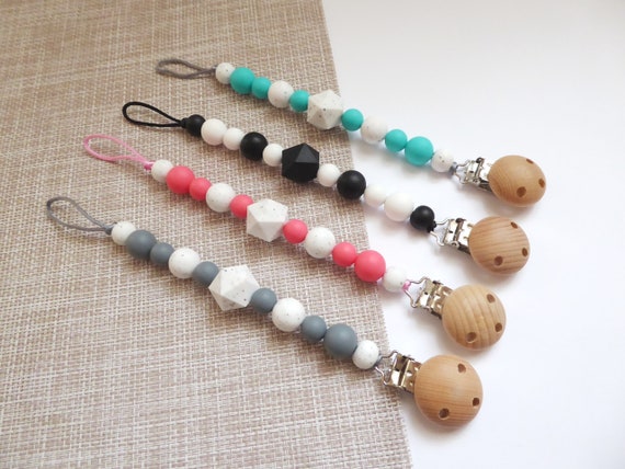 NEW UK Baby Wood /& Silicone Beads Star Handmade Dummy Clip Pacifier Leash