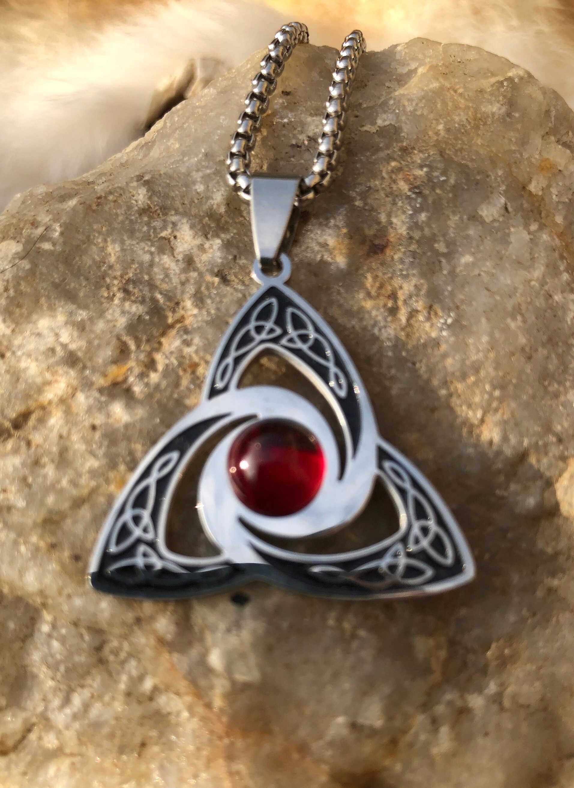 Pendentif goutte Onyx noir facetté