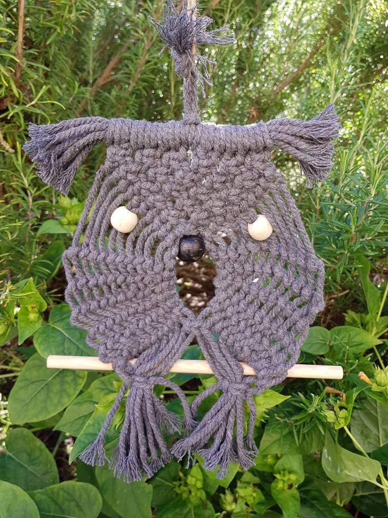 Le Hibou sur Sa Branche, Une Décoration d'intérieur en Macramé Qui Porte Bonheur