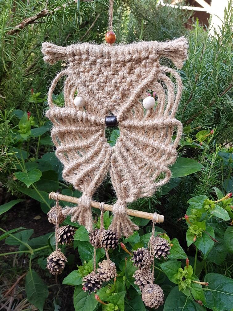 Le Hibou sur Sa Branche, Ornement en Macramé Fabriqué France