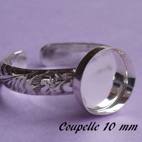 Bague en argent .925, motif feuilles, plateau-coupelle rond 10 mm