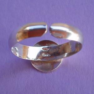 Solid silver ring holder .925, smooth ring, 10 mm tray image 3