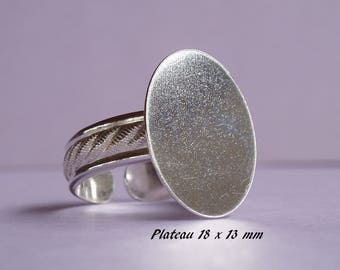 Support de bague en argent massif .925 motif classique, plateau plat oval 18 x 13 mm