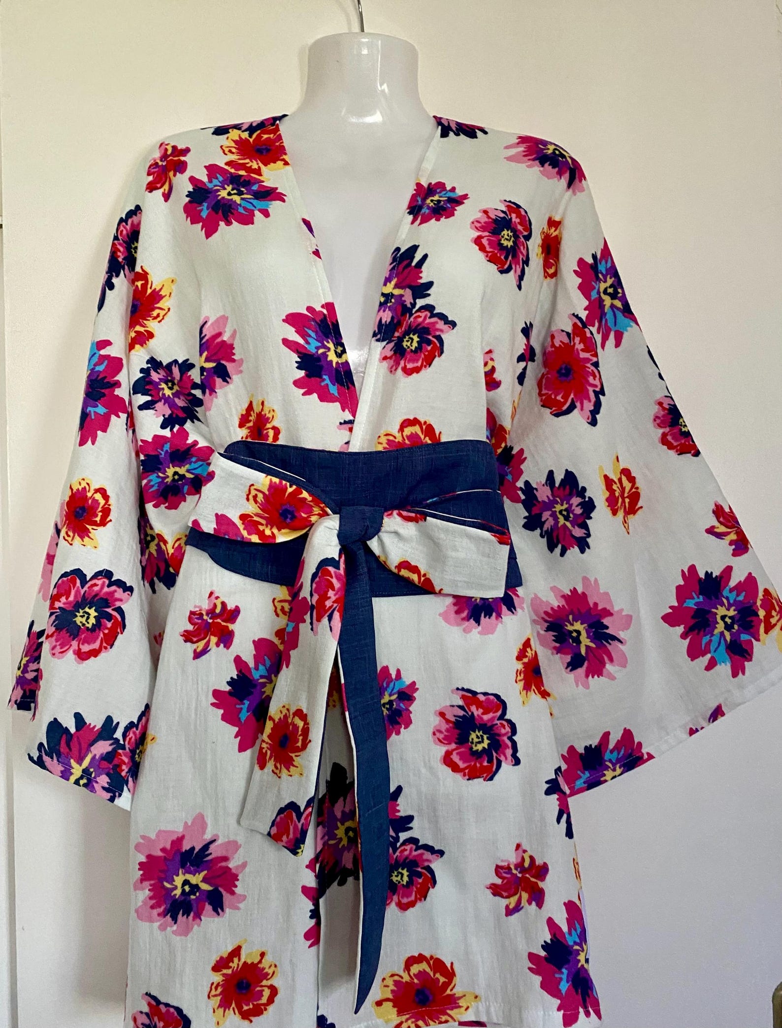 Veste kimono en double gaze de coton fleuri