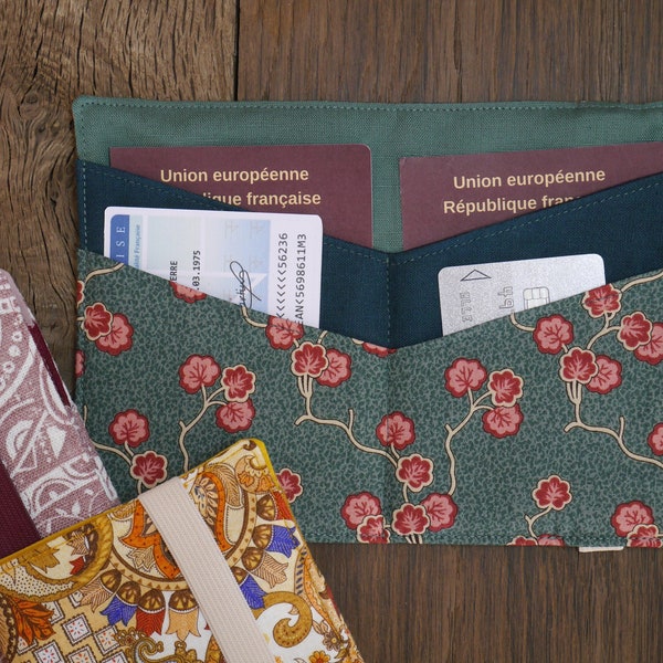 Etui à quatre compartiments pour passeport / carte grise / permis / carte identité / petits documents