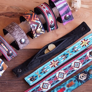 Pulseira com bolso secreto com zíper - punho em tecido de algodão e linho - fecho com botão de pressão - comprimento personalizado