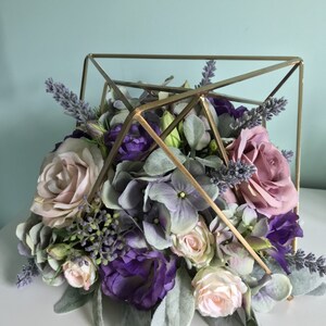 Beautiful Bespoke Artificial Real life Silk Flower Geometric Wedding Centre Pieces Lavender Colour Theme image 5