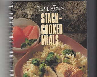 VINTAGE TUPPERWAVE COOKBOOK