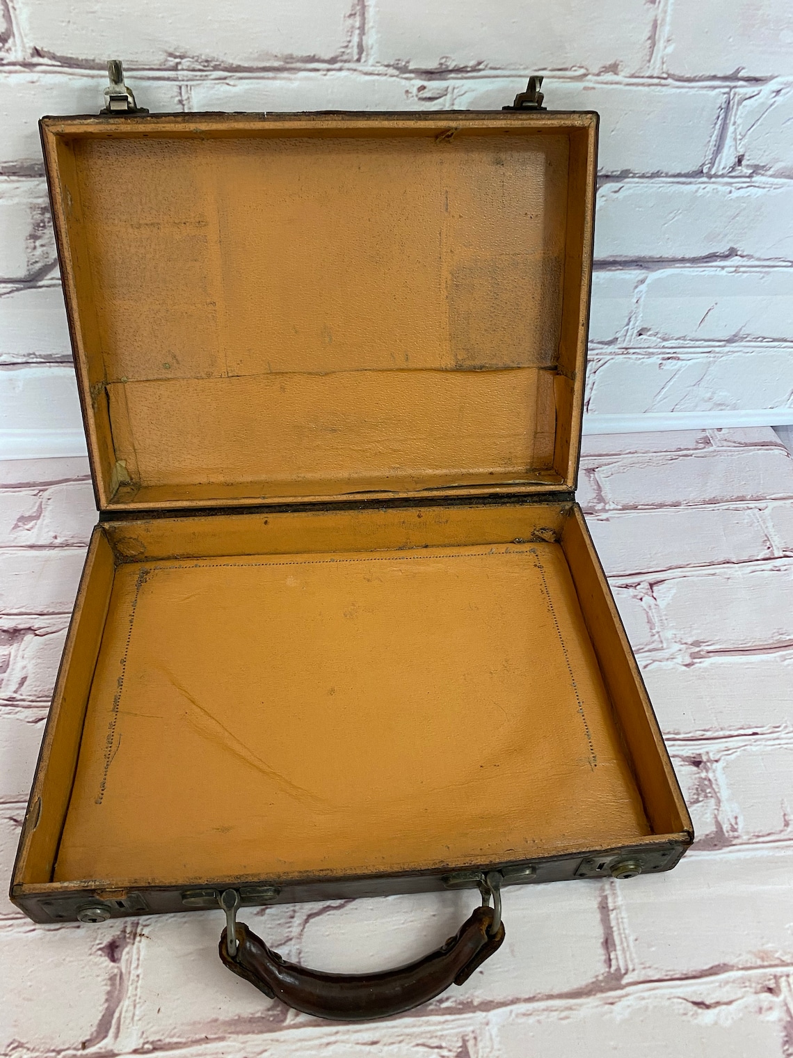 VINTAGE LEATHER BRIEFCASE Etsy