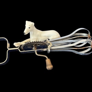 Vintage EGG BEATER/Hand Mixer, MASTERMIX, Made in Canada