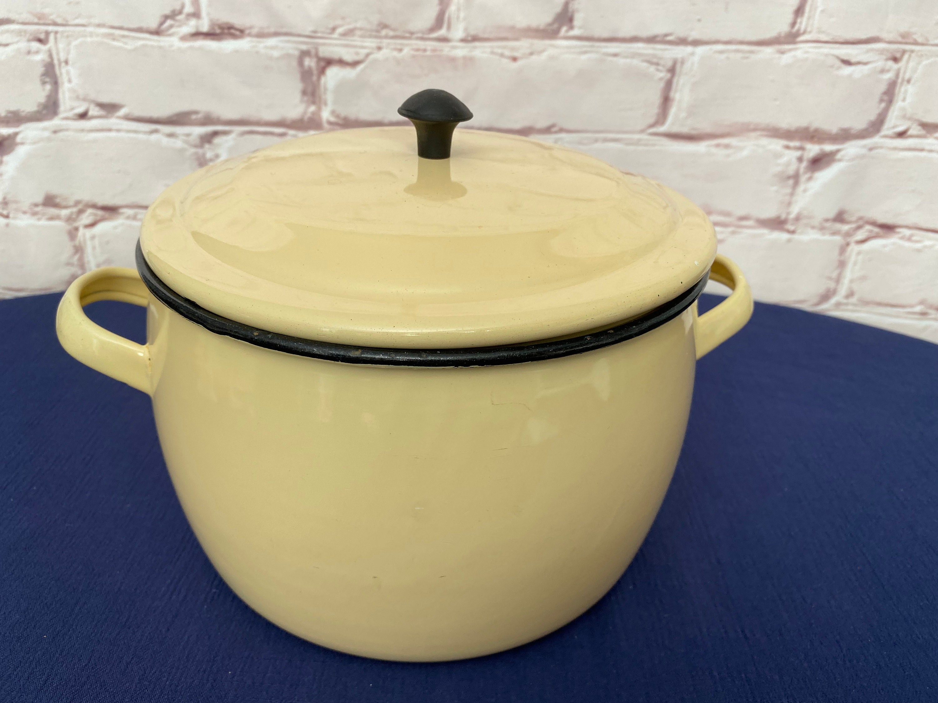 Vintage Yellow and Black Enamelware Stockpot, Large Yellow