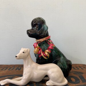 Caniche poterie bleu montagne rétro