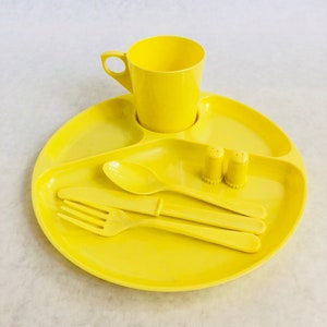 Midcentury yellow picnic dishes, vintage yellow plastic dish set, vintage picnic dish set, picnic, yellow kitchen, al fresco dining, camping
