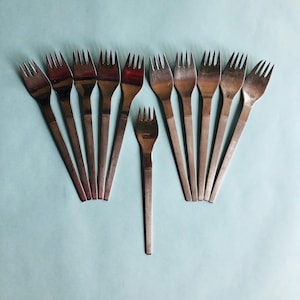 Midcentury Danish Flair stainless forks, MCM Danish Flair dessert forks, vintage stainless Danish modern forks, Danish Flair silverware