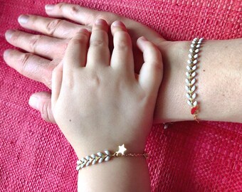 Coffret de bracelets Mère et enfant Fille, épis dorés émaillés blancs, plaqué or, réglable