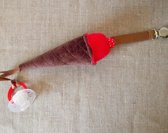 Clip - pacifier little Strawberry ice cream cone