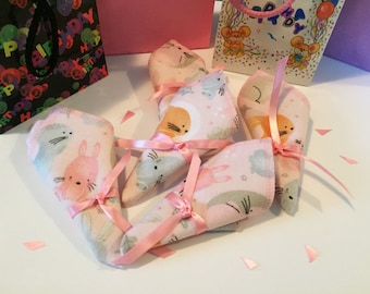 Cloth Napkins, Handkerchiefs, Party Napkins, Flannel Handkerchiefs, Set of 5, Bunny Print Lunchbox Napkins G83