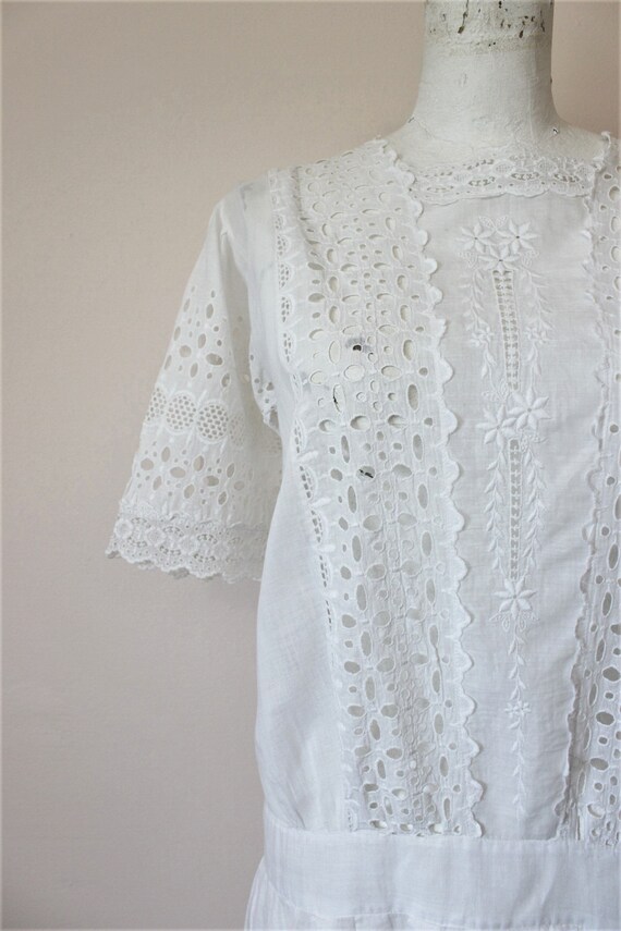 Honeycomb sheer tea dress | vintage 1920s white e… - image 4