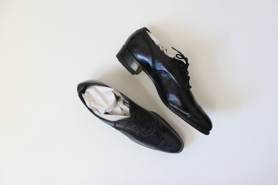 1920s women’s glossy black supple leather oxford … - image 2