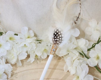 Pique à cheveux en bois et plumes blanches, mariage, ethnique, fantaisie