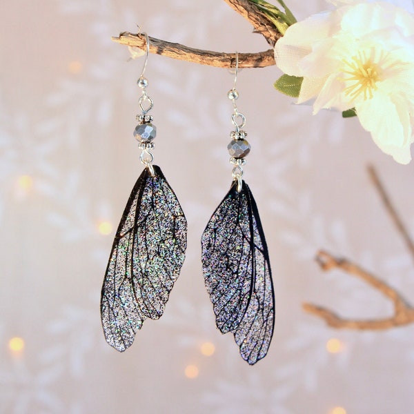 Boucles d’oreilles ailes de fée paillettes chic, féerique, fantastique.