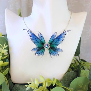Halskette mit Schmetterlingsfee in Blau und Grün mit Farbverlauf, Fee, fantastisch, Fantasie