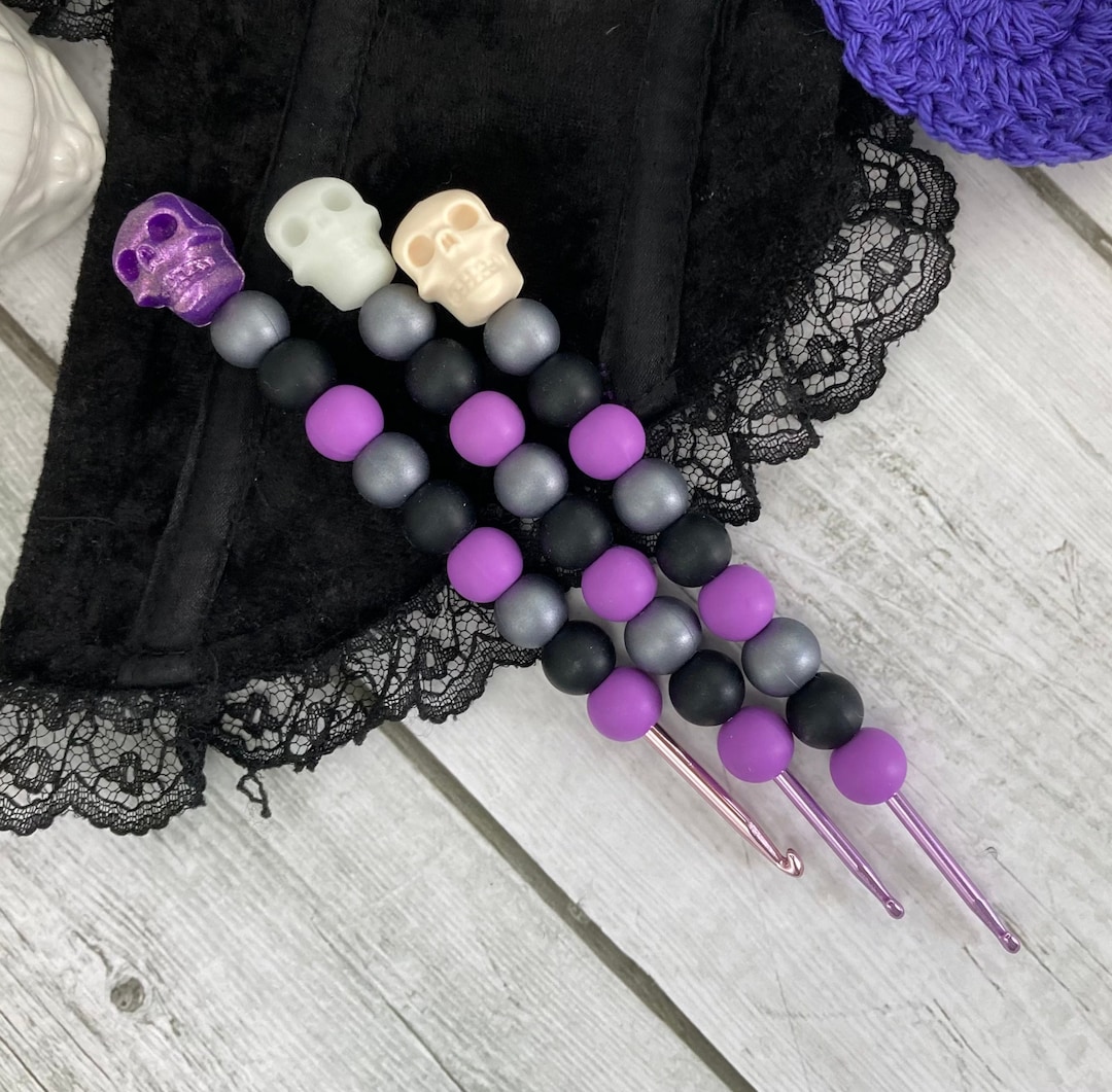 Gothic Crochet Hook With Ergonomic Easy Grip for Goths, Rockers ...