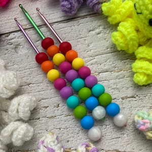Rainbow Crochet hook with Ergonomic Easy Grip Silicone Handle, Amigurumi Sticks, Gift for Crocheters. 3mm 3.5mm 4mm bild 7