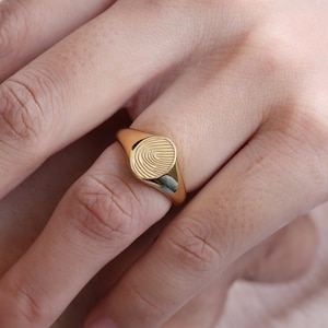 Fingerprint Ring  | Fingerprint Signet Ring | Gift for Her | Dainty Signet Ring | Personalized Jewelry | Mother's Day Gift