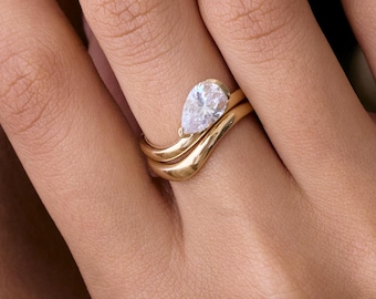 Custom Pear & Curve Band Ring Set – Mixed Minimalist Stackable Jewelry - Personalized Engraving