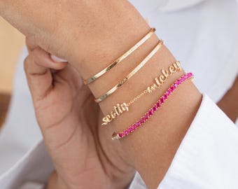 Custom Name Bracelet with Cable Chain | Personalized Multi Jewelry for Moms