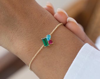 Birthstone Bracelet with Heart Gemstone, Customizable Minimalist Jewelry