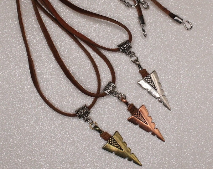 Arrowhead Necklaces; Multi-color Arrowhead Necklaces; Silver/Gold/Copper Finishes for Arrowheads; Southwestern Style Jewelry
