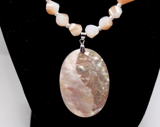 Oval Shell Pendant Necklace Set; Mosaic Oval Shell Necklace Set; Shell Pendant Necklace Set; Gift for Her
