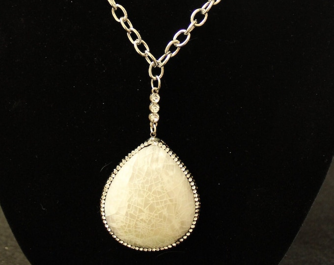 Large Teardrop Shell Pendant Necklace Set; White Shell Pendant with Rhinestones; Teardrop White Shell Pendant Necklace Set
