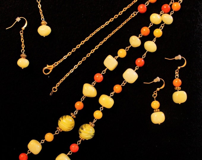 Summer Yellow and Orange Necklace Set; Yellow Stone Necklace Set; Lampwork Yellow Necklace Set; Summer Color Collection