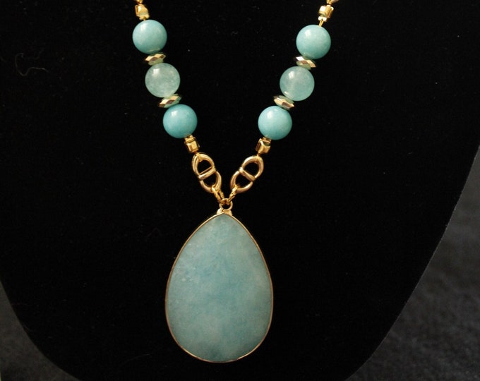 Sea Green Color Quartz Teardrop Pendant Collection; Quartz Teardrop Pendant; Teal Color Quartz Pendant; Aqua Color Quartz Pendant