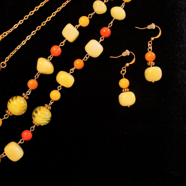 Summer Yellow and Orange Necklace Set; Yellow Stone Necklace Set; Lampwork Yellow Necklace Set; Summer Color Collection