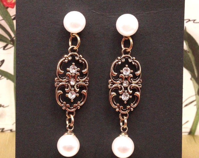 Pearl Earrings; Pearl and Rhinestone Earrings; Vintage Pearl Earrings; Elegant Pearl and Rhinestone Earrings;