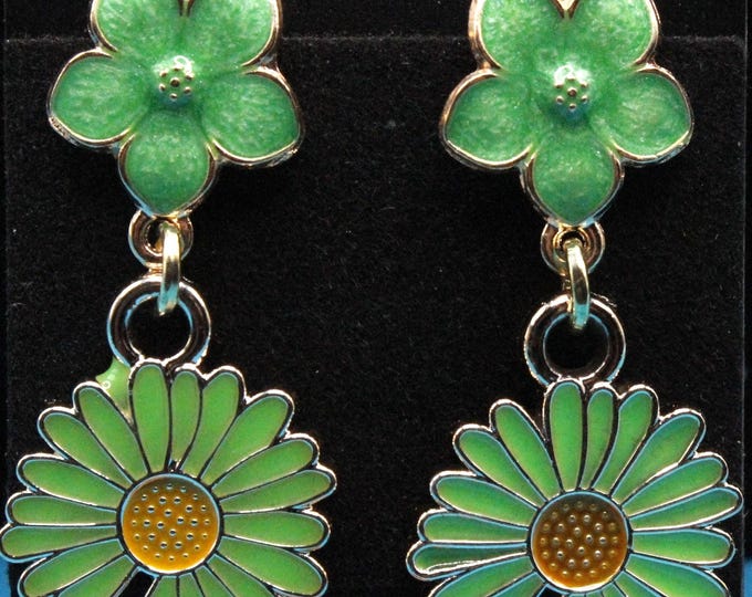 Springtime Earrings; Flower Earrings; Daisy Earrings; Flower and Daisy Earrings