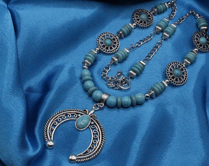 Squash Blossom Howlite Pendant Necklace Set: Western Style Beaded Jewelry