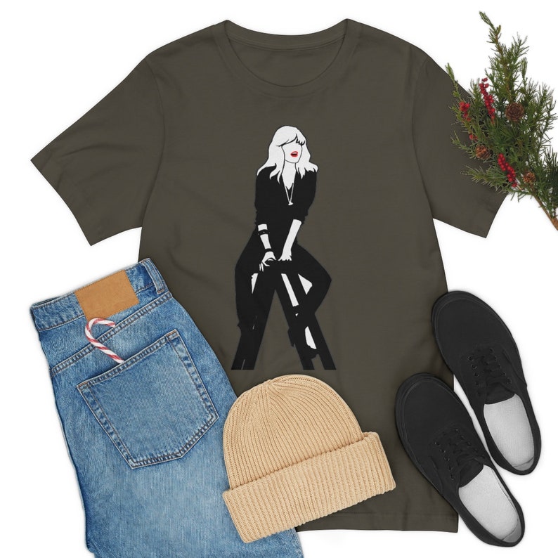 Grease 2 Unisex Jersey Short Sleeve Tee Michelle Pfeiffer Stephanie Zinone Cool Rider - Ships from the US afbeelding 2